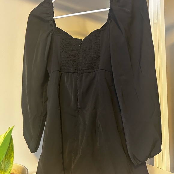 Abercrombie&Fitch Black Puffed Sleeve Dress with Leg Slit - Picture 3 of 3